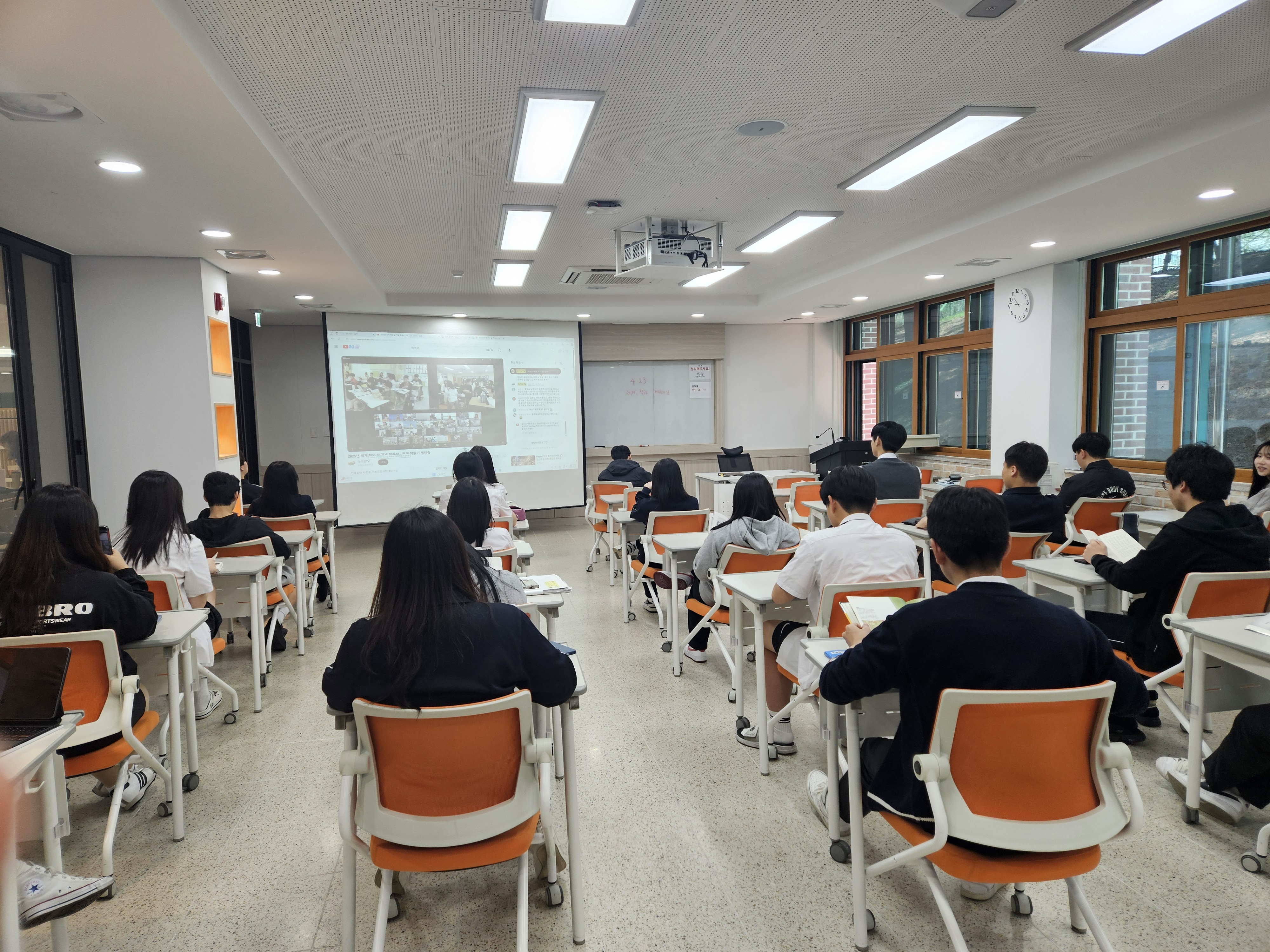 책틈날 행사 사진